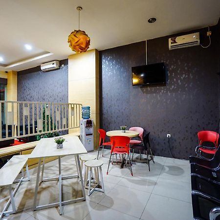 Hotel O Makassar Near Gereja Advent Tikala Baru Formerly Rid'S Hotel Manado Eksteriør bilde