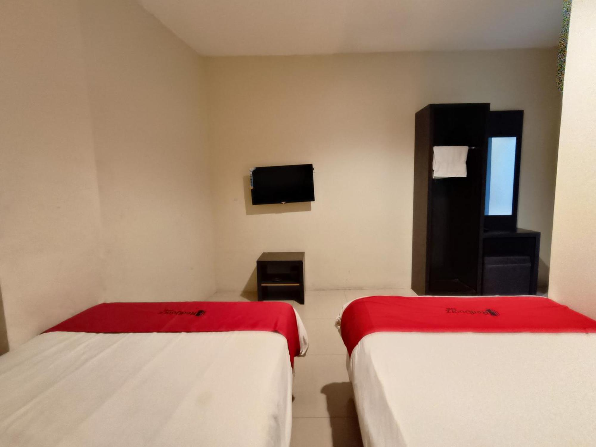 Hotel O Makassar Near Gereja Advent Tikala Baru Formerly Rid'S Hotel Manado Eksteriør bilde
