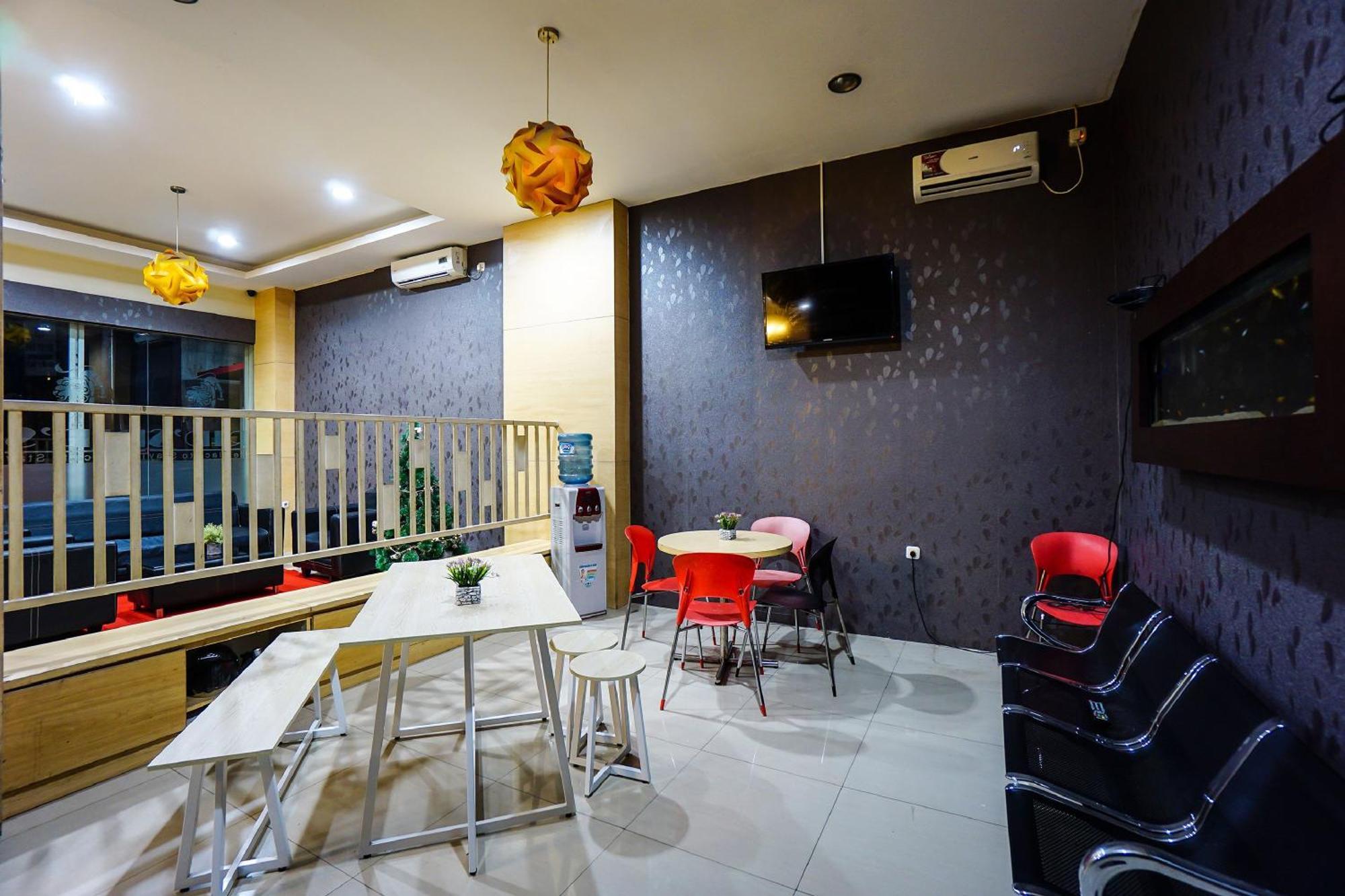 Hotel O Makassar Near Gereja Advent Tikala Baru Formerly Rid'S Hotel Manado Eksteriør bilde